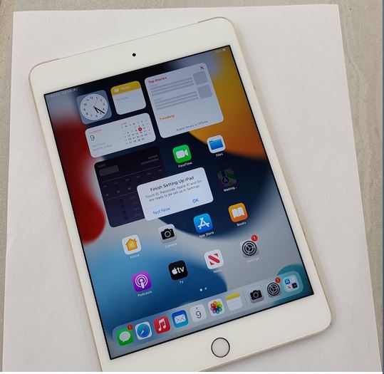 Ipad mini 4, 64 gb, unlocked, open to trades - Cell Phone Repair